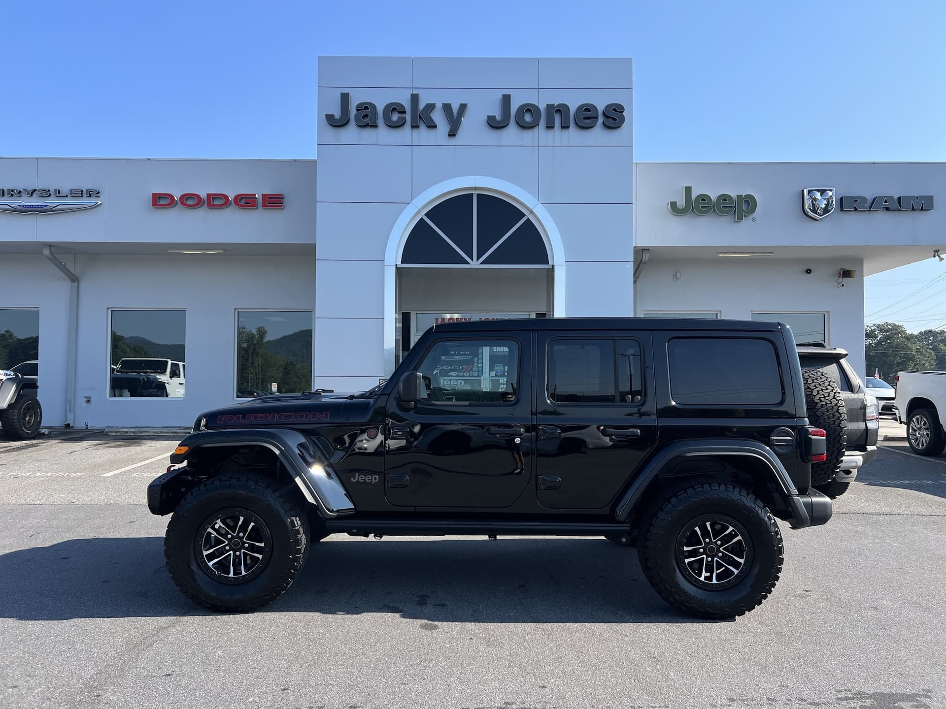 2026 Jeep Wrangler Rubicon X — photo 1 of 33