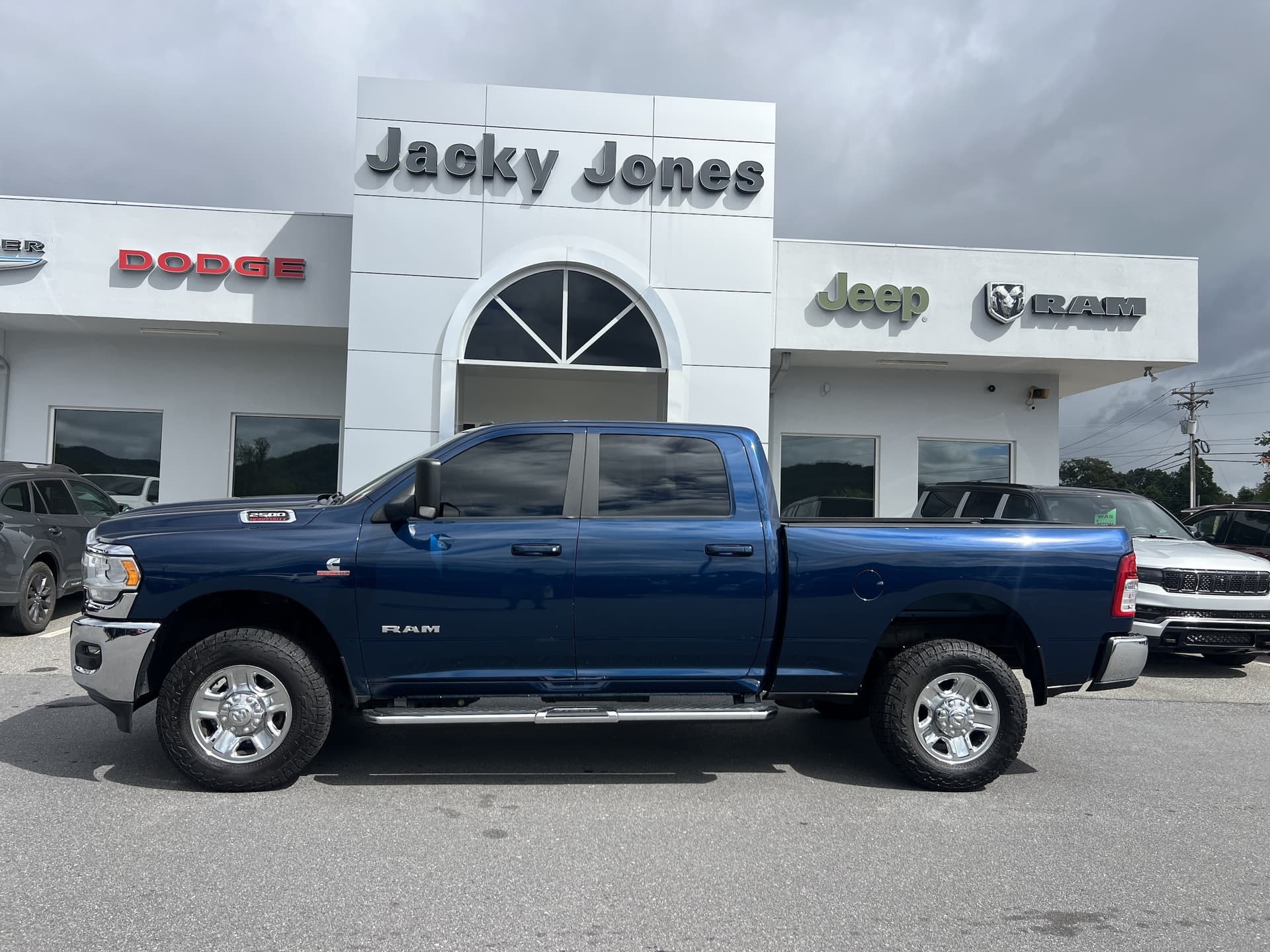 2021 RAM 2500 Big Horn — photo 1 of 32