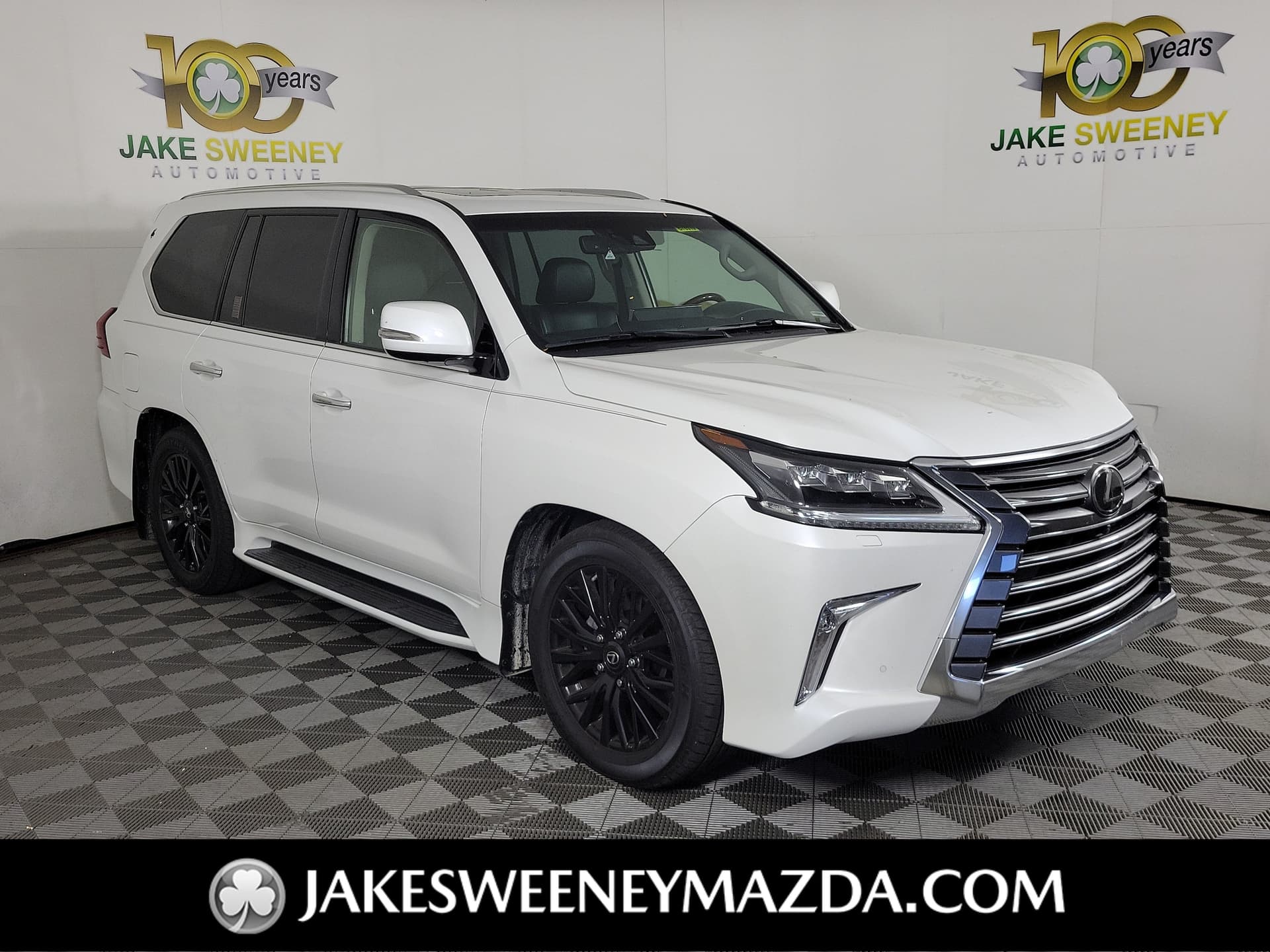 2017 Lexus LX LX 570 — photo 1 of 9