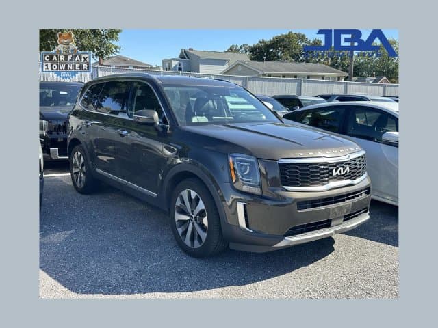 2022 Kia Telluride S — photo 1 of 7