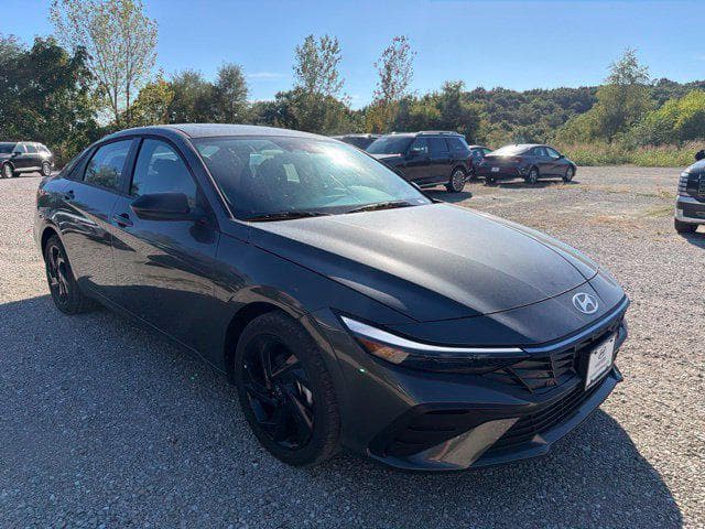2026 Hyundai Elantra SEL Sport Plus — photo 1 of 30