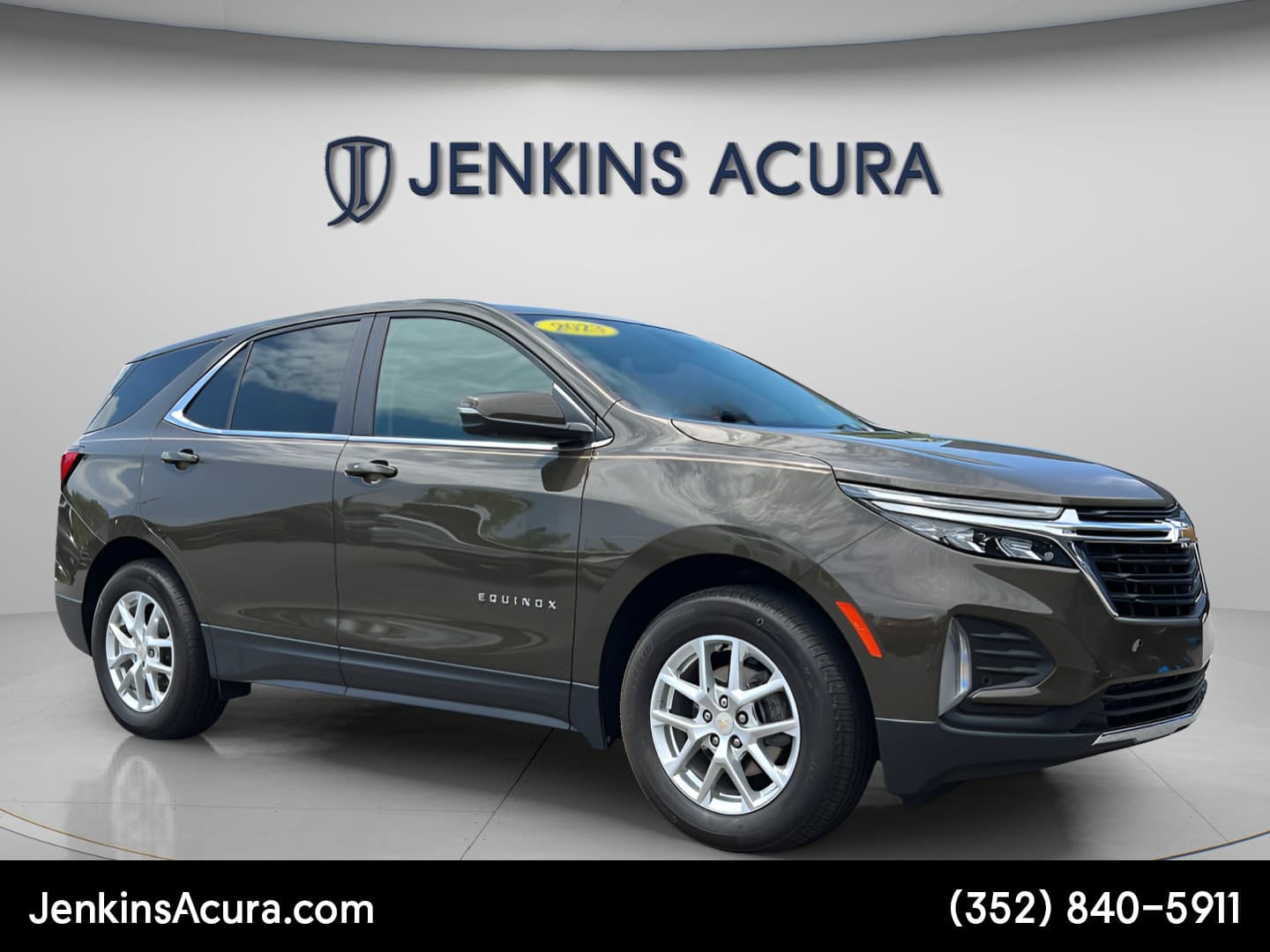 2024 Chevrolet Equinox Base — photo 1 of 27