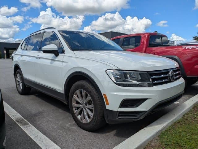 2018 Volkswagen Tiguan SE — photo 1 of 11