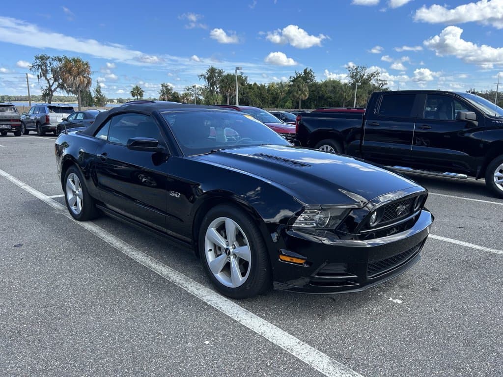 2014 Ford Mustang GT — photo 1 of 12
