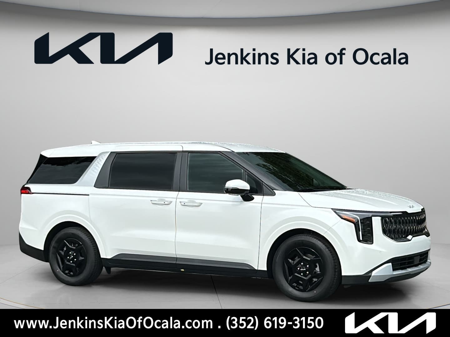 2027 Kia Carnival LXS — photo 1 of 38