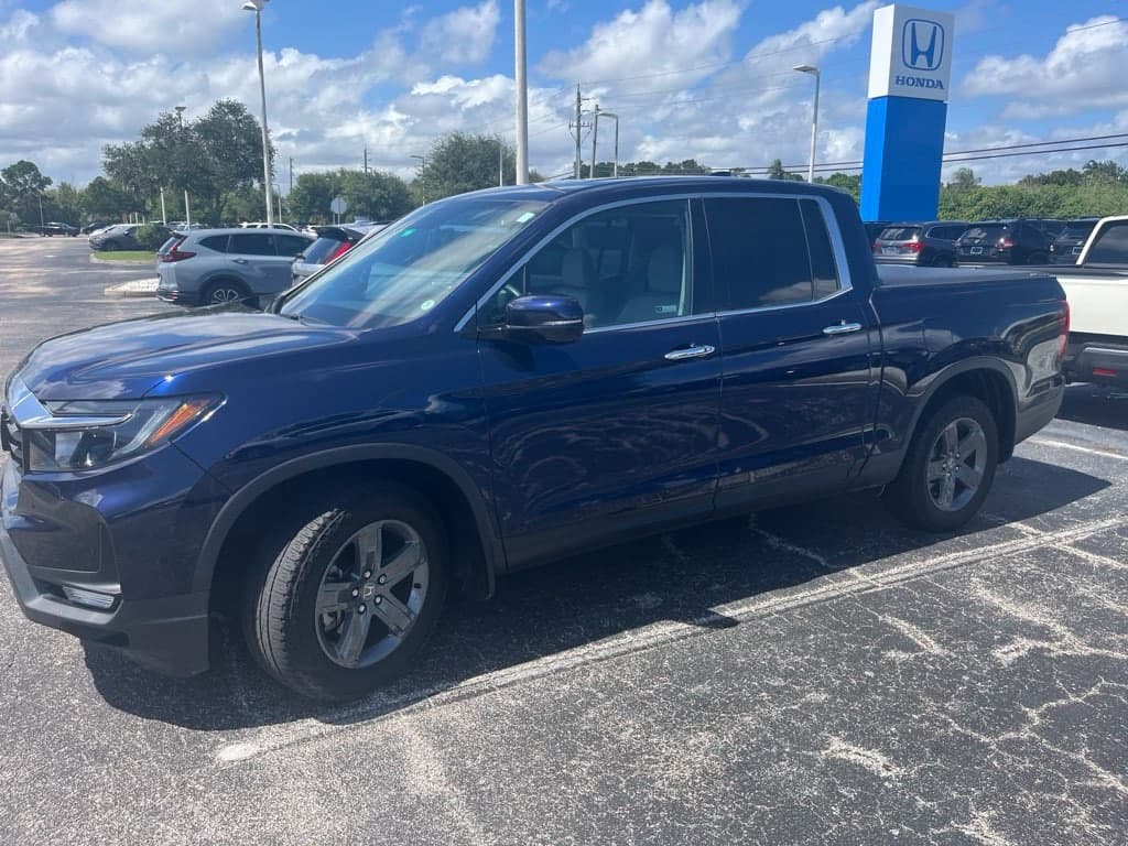 2023 Honda Ridgeline RTL-E — photo 1 of 4
