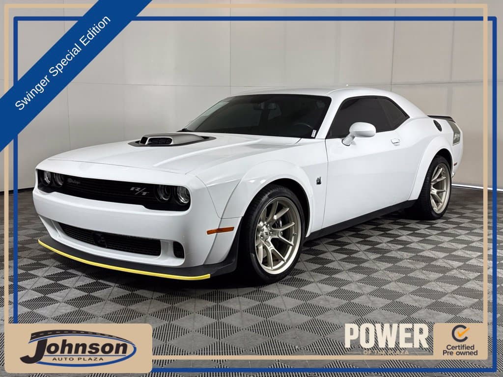 2023 Dodge Challenger R/T Scat Pack Widebody — photo 1 of 49