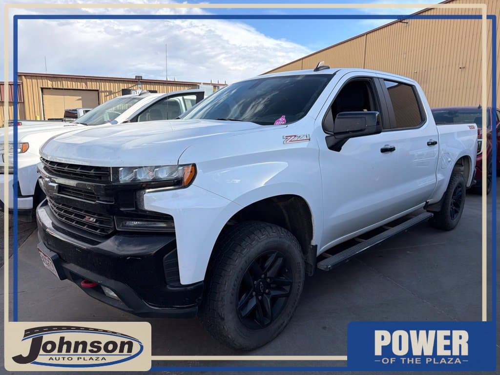 2021 Chevrolet Silverado 1500 LT Trail Boss — photo 1 of 3