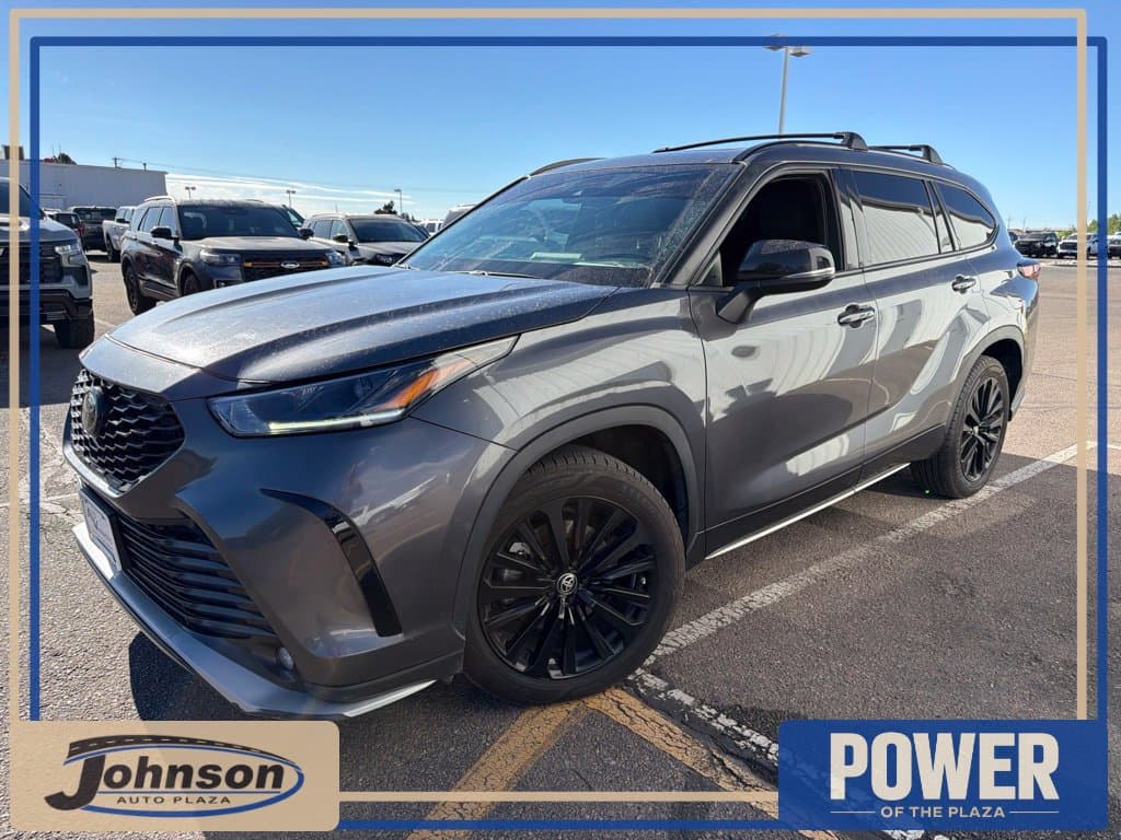 2024 Toyota Highlander XSE — photo 1 of 3