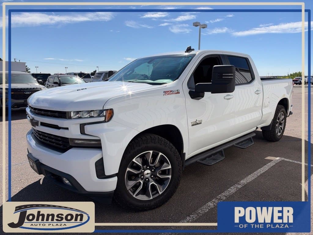 2020 Chevrolet Silverado 1500 RST — photo 1 of 3