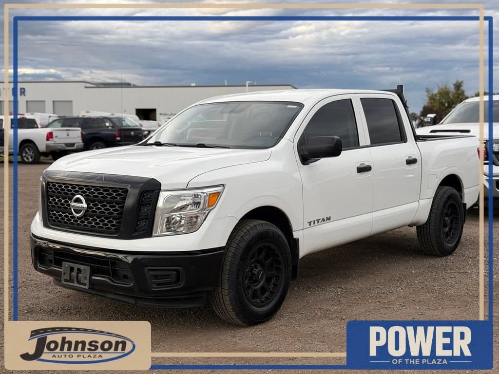 2018 Nissan Titan S — photo 1 of 3