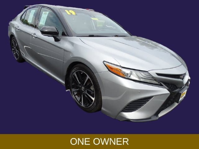 2019 Toyota Camry XSE V6 — photo 1 of 30
