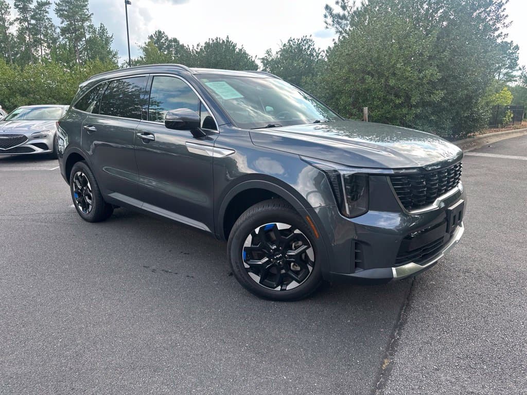 2024 Kia Sorento S — photo 1 of 19