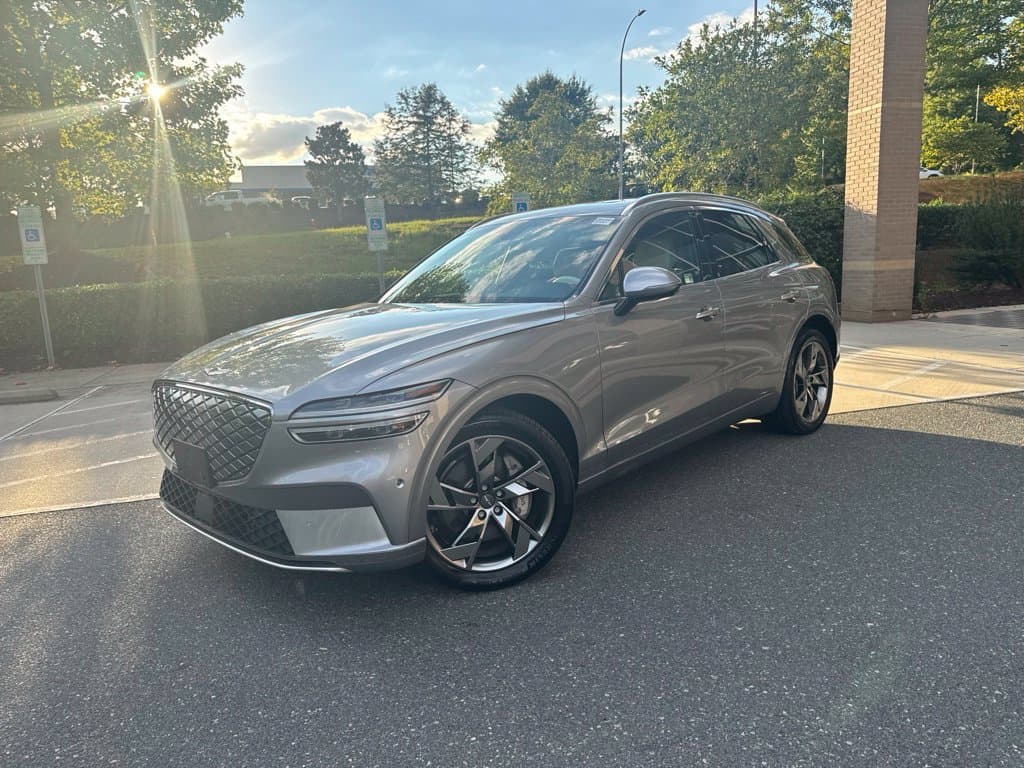 2024 Genesis Electrified GV70 Advanced — photo 1 of 35