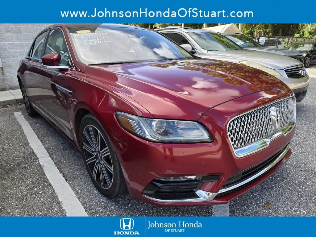 2018 Lincoln Continental Reserve — photo 1 of 5