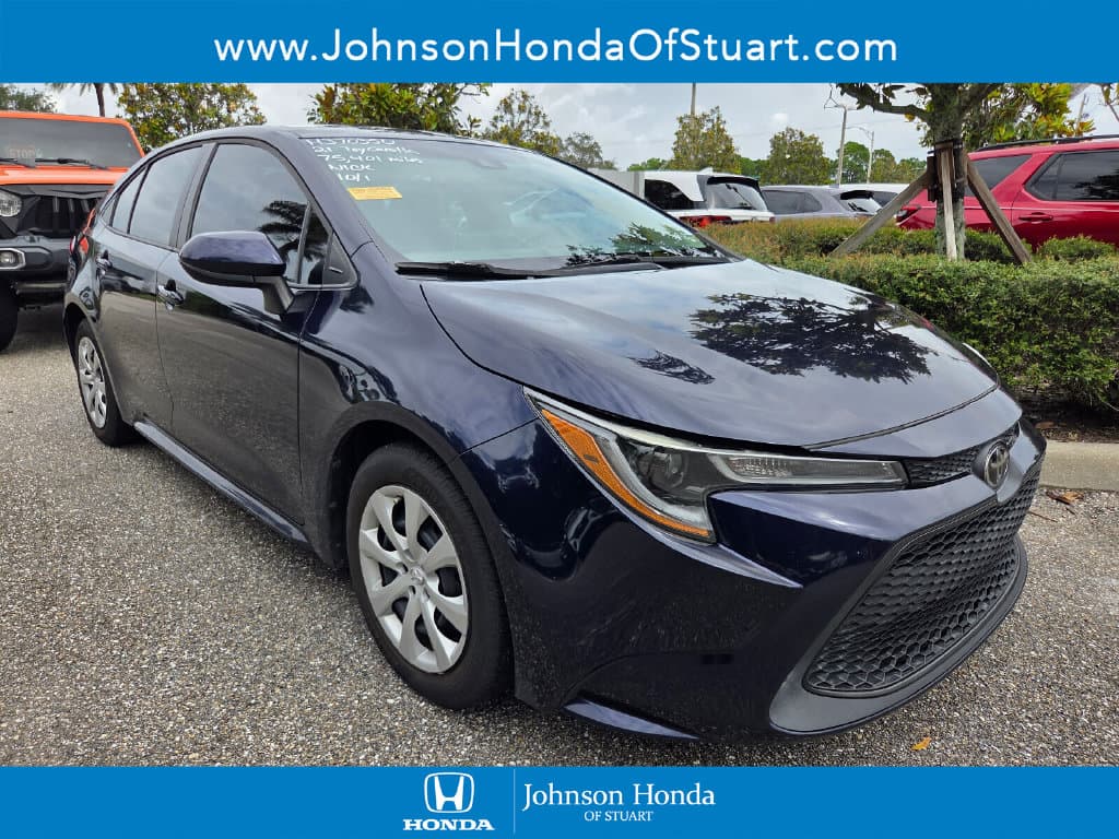 2021 Toyota Corolla LE — photo 1 of 6
