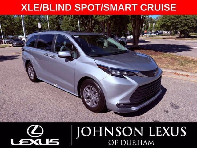2025 Toyota Sienna XLE — photo 1 of 26
