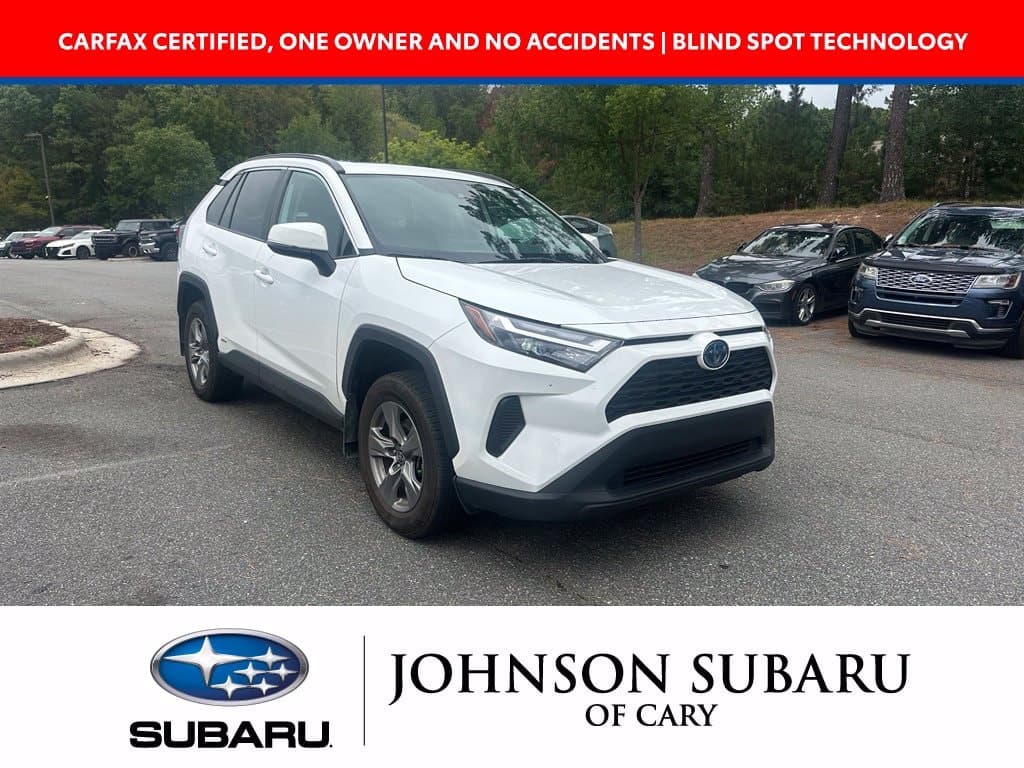 2024 Toyota RAV4 Base — photo 1 of 20