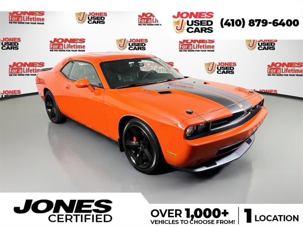 2009 Dodge Challenger SRT8 — photo 1 of 34