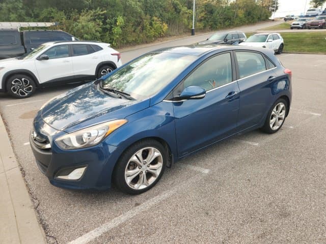 2014 Hyundai Elantra GT Base — photo 1 of 12