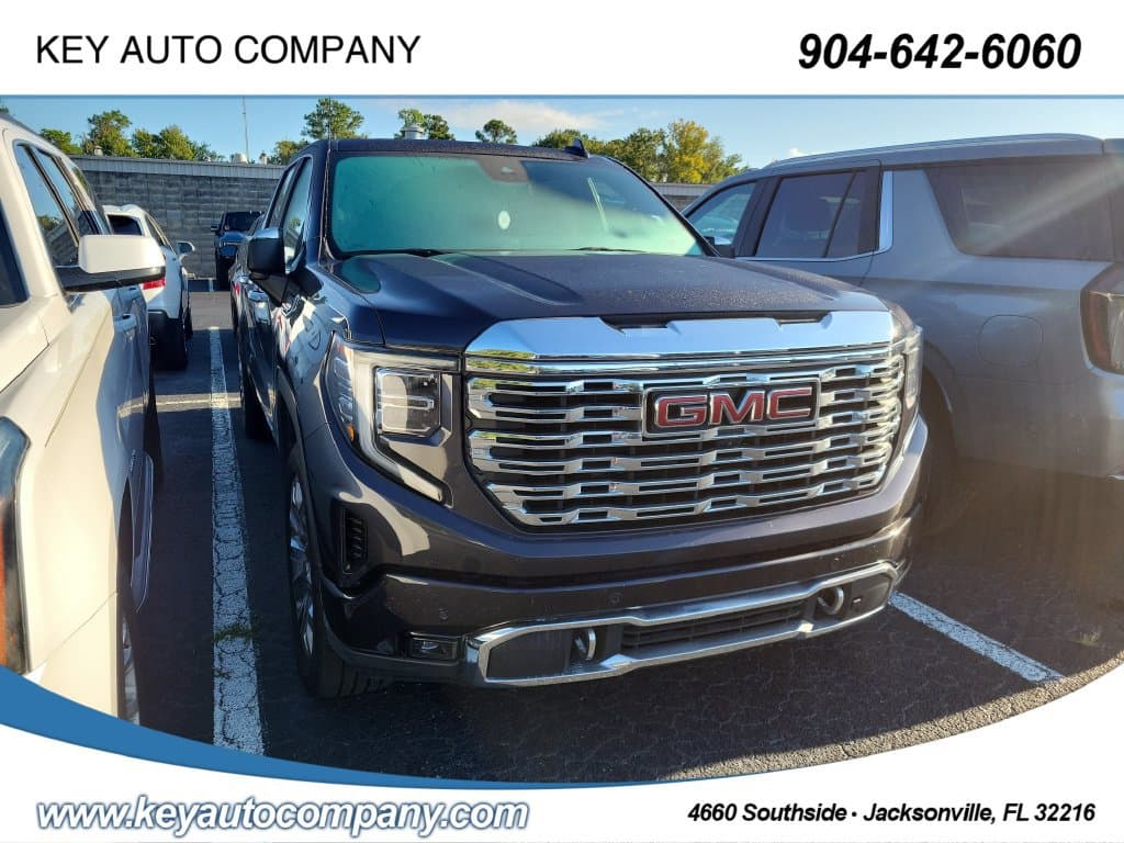 2024 GMC Sierra 1500 Denali — photo 1 of 4