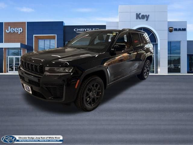 2027 Jeep Grand Cherokee Laredo Altitude — photo 1 of 72