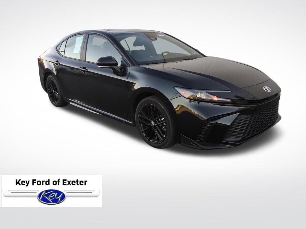 2025 Toyota Camry SE — photo 1 of 48