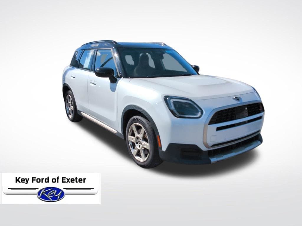 2025 Mini Countryman Base — photo 1 of 60