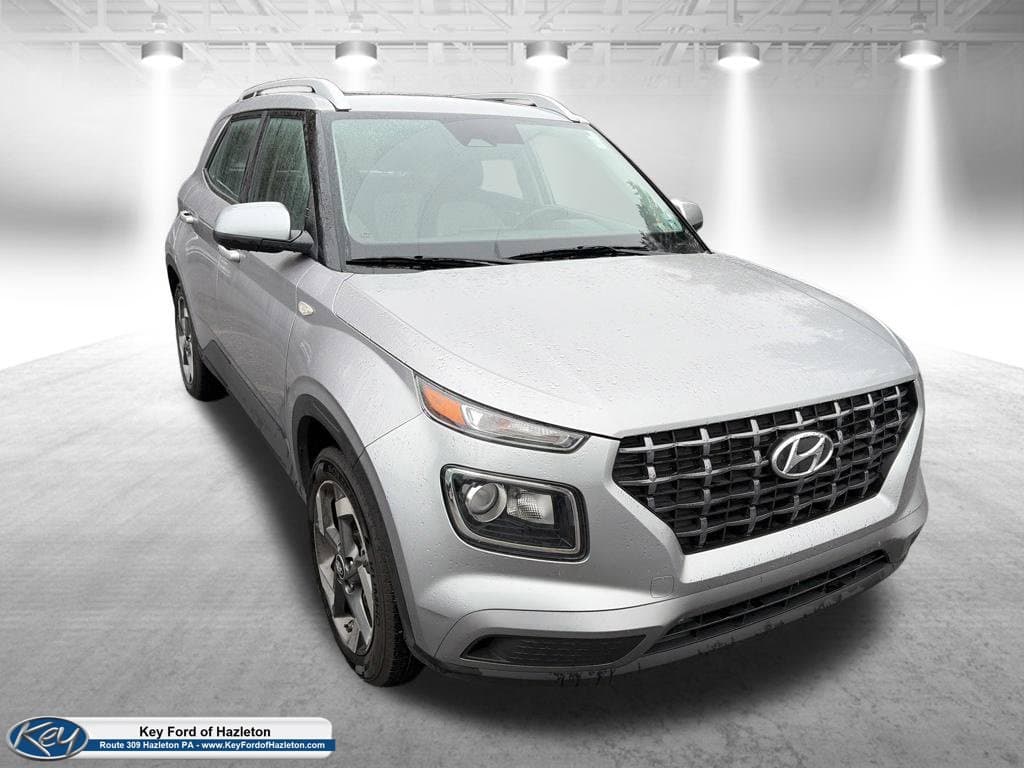 2025 Hyundai Venue SEL — photo 1 of 29