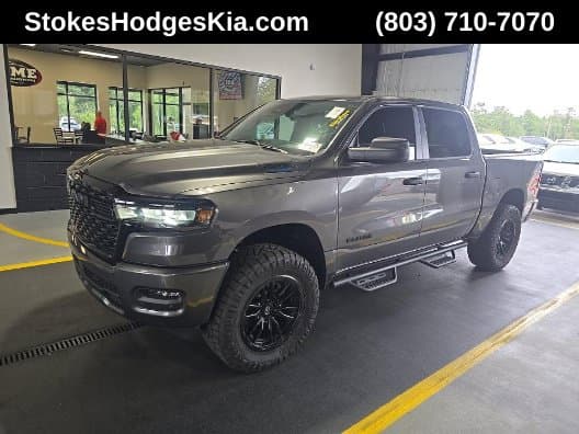 2025 RAM 1500 Tradesman — photo 1 of 5