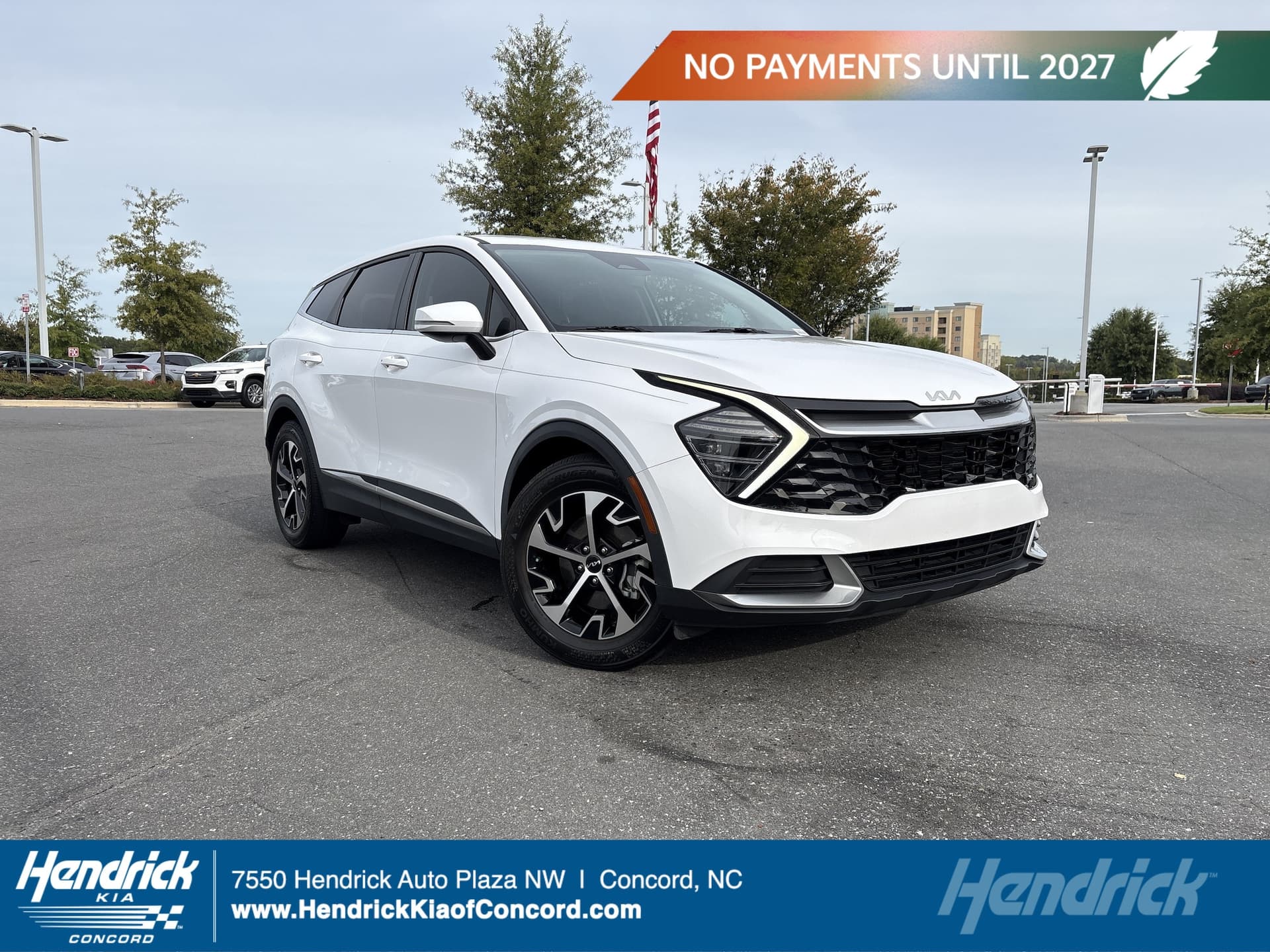 2024 Kia Sportage EX — photo 1 of 36