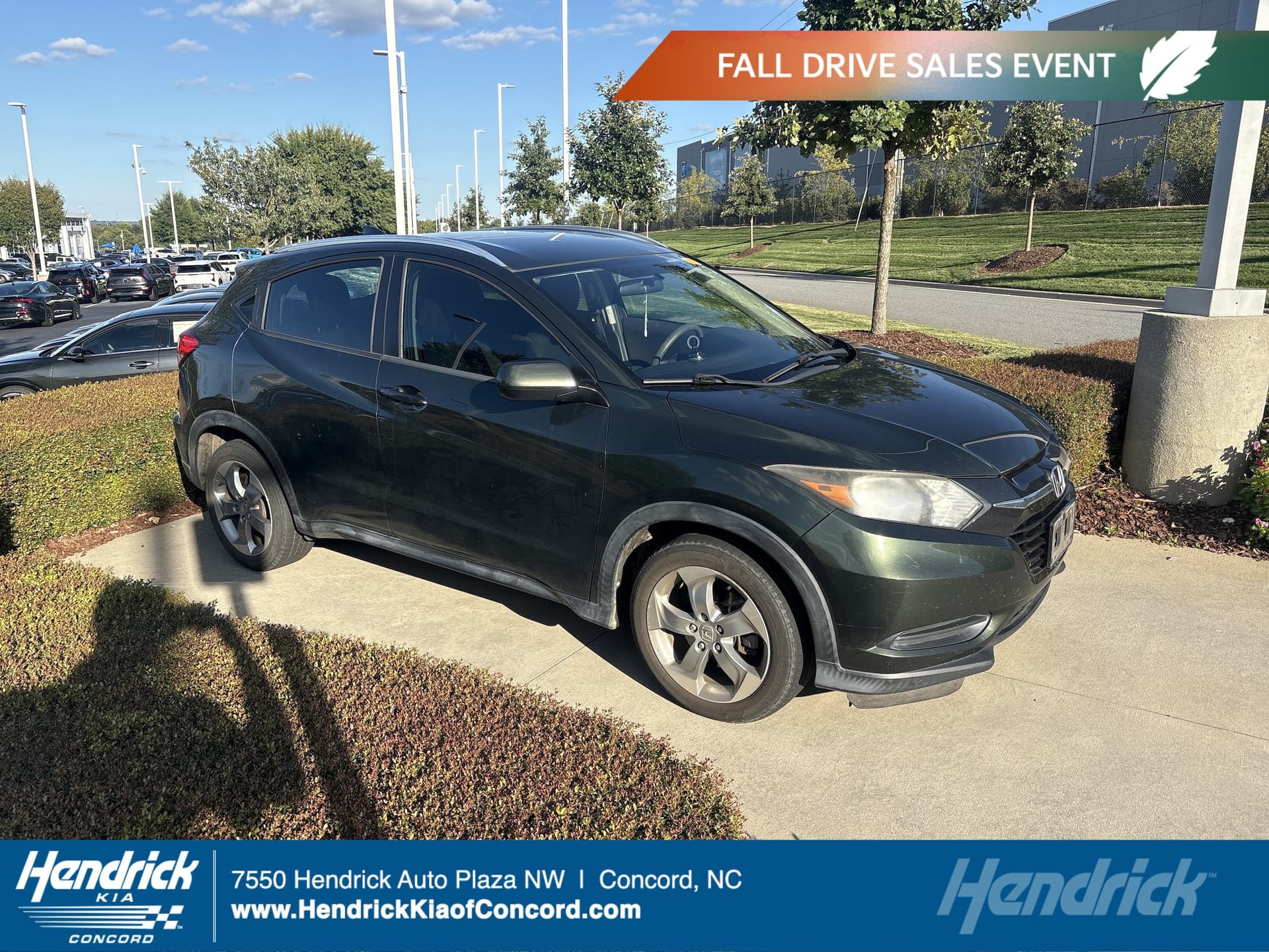 2016 Honda HR-V LX — photo 1 of 10