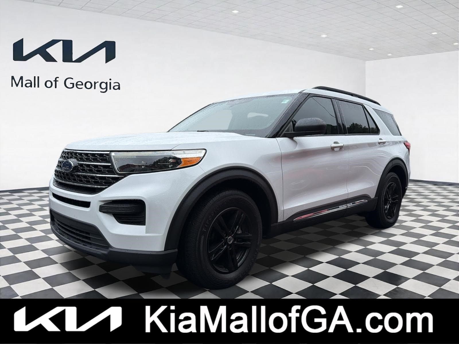 2020 Ford Explorer XLT — photo 1 of 10