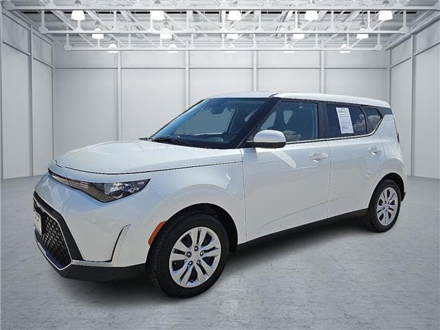 2024 Kia Soul LX — photo 1 of 20