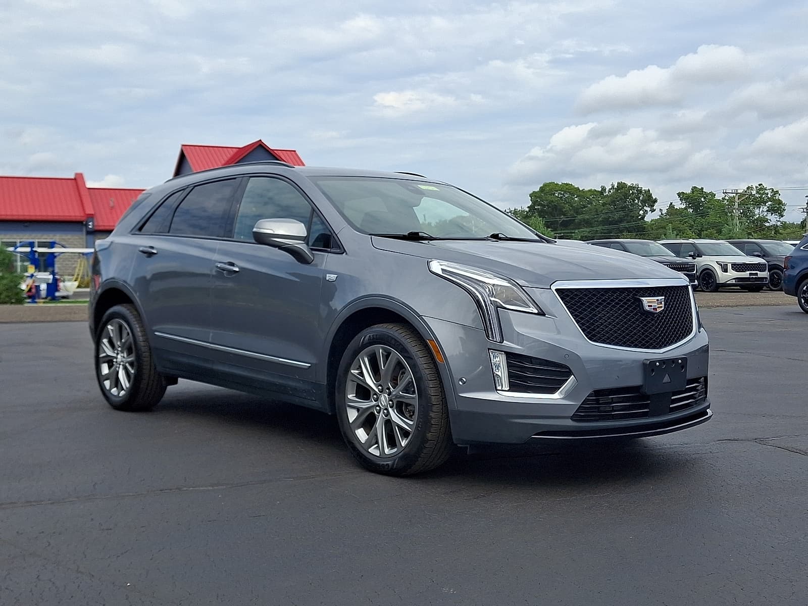 2021 Cadillac XT5 AWD Sport — photo 1 of 33
