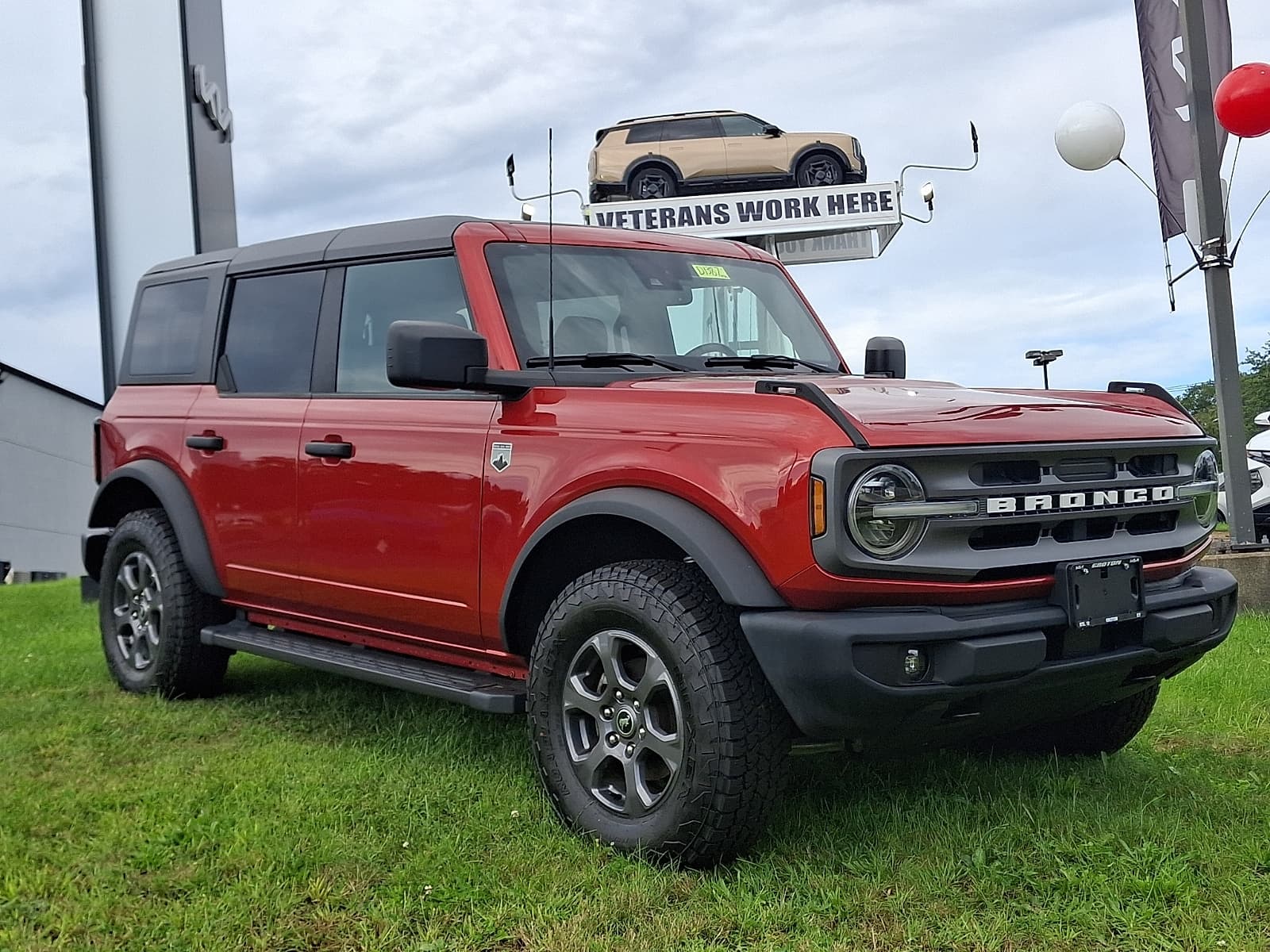 2023 Ford Bronco Big Bend — photo 1 of 31