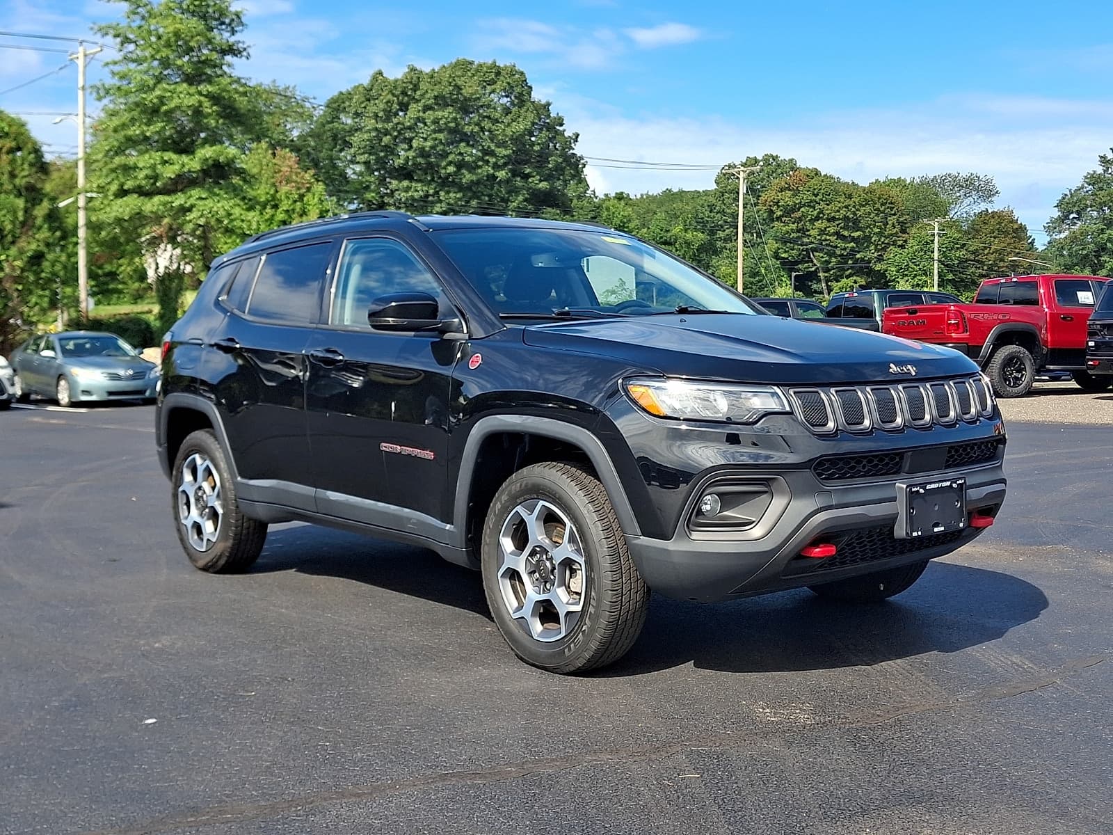 2022 Jeep Compass Trailhawk — photo 1 of 31