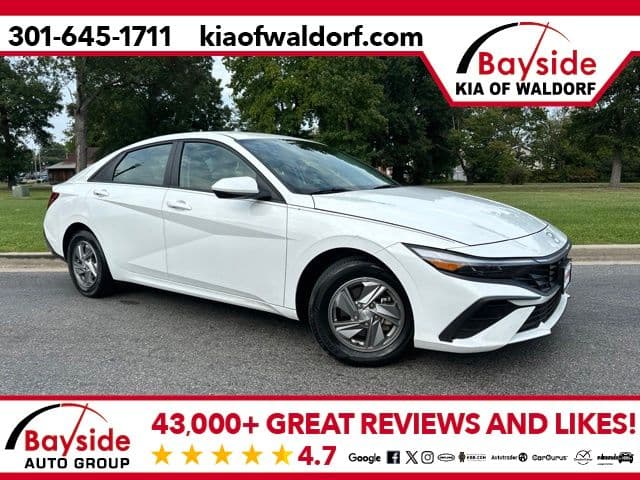 2024 Hyundai Elantra SE — photo 1 of 40