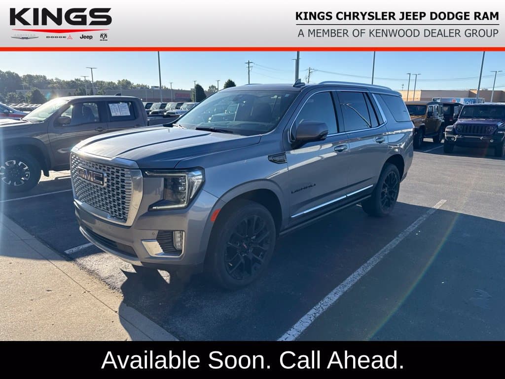 2022 GMC Yukon Denali — photo 1 of 11