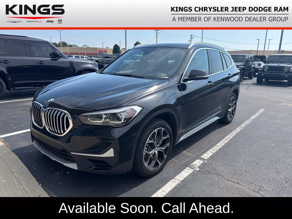 2022 BMW X1 xDrive28i — photo 1 of 10