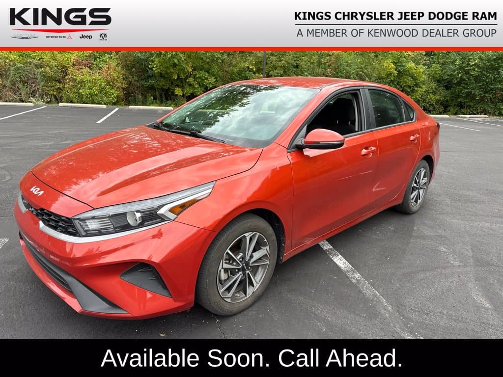2023 Kia Forte LXS — photo 1 of 9
