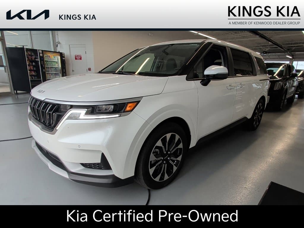 2024 Kia Carnival EX — photo 1 of 4