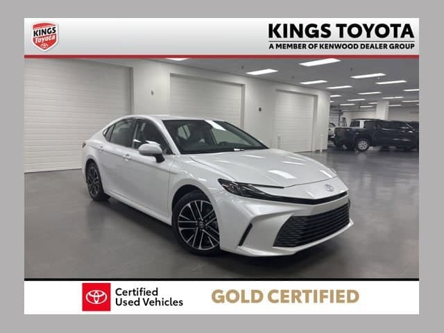 2025 Toyota Camry XLE — photo 1 of 25