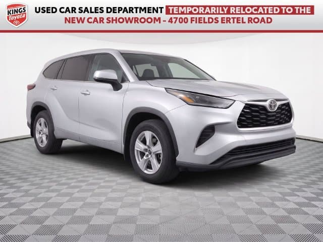 2023 Toyota Highlander L — photo 1 of 10