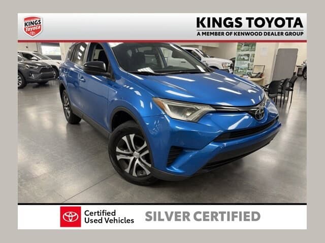 2016 Toyota RAV4 LE — photo 1 of 29