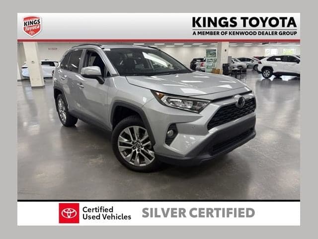2019 Toyota RAV4 XLE Premium — photo 1 of 35