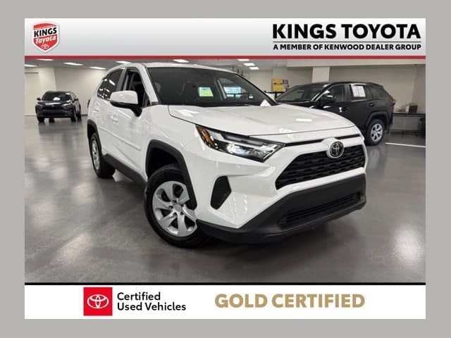 2024 Toyota RAV4 LE — photo 1 of 29