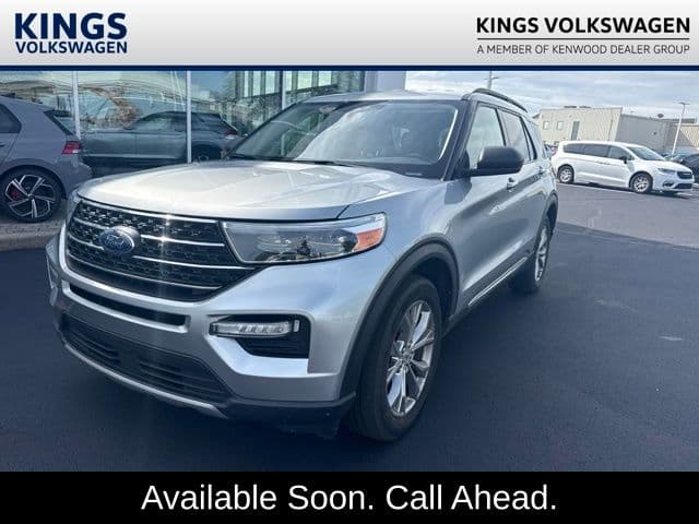 2022 Ford Explorer XLT — photo 1 of 5