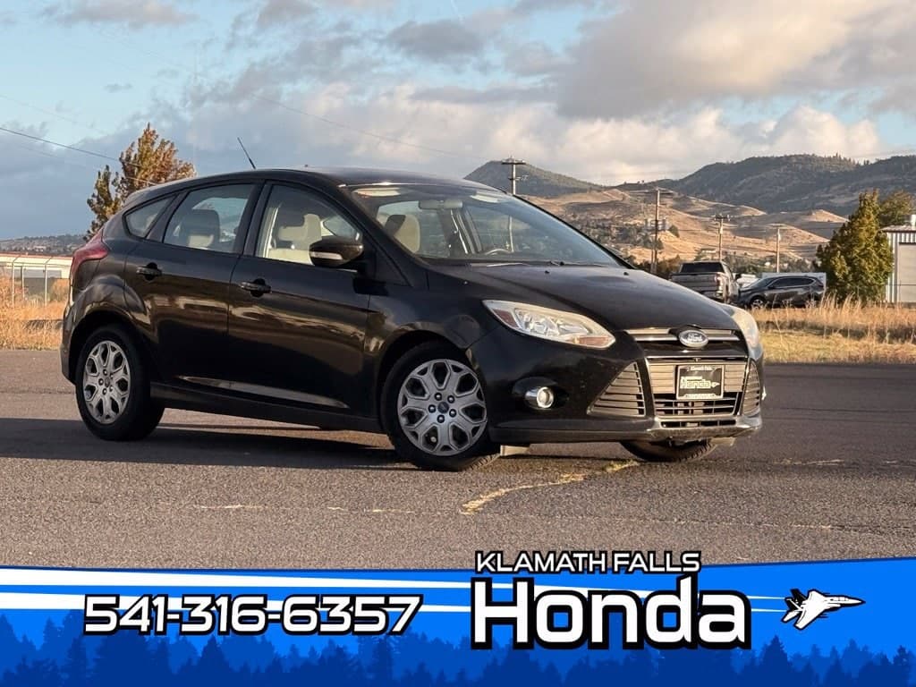 2012 Ford Focus SE — photo 1 of 19