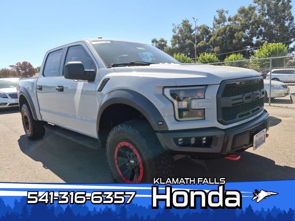 2017 Ford F-150 Raptor — photo 1 of 15